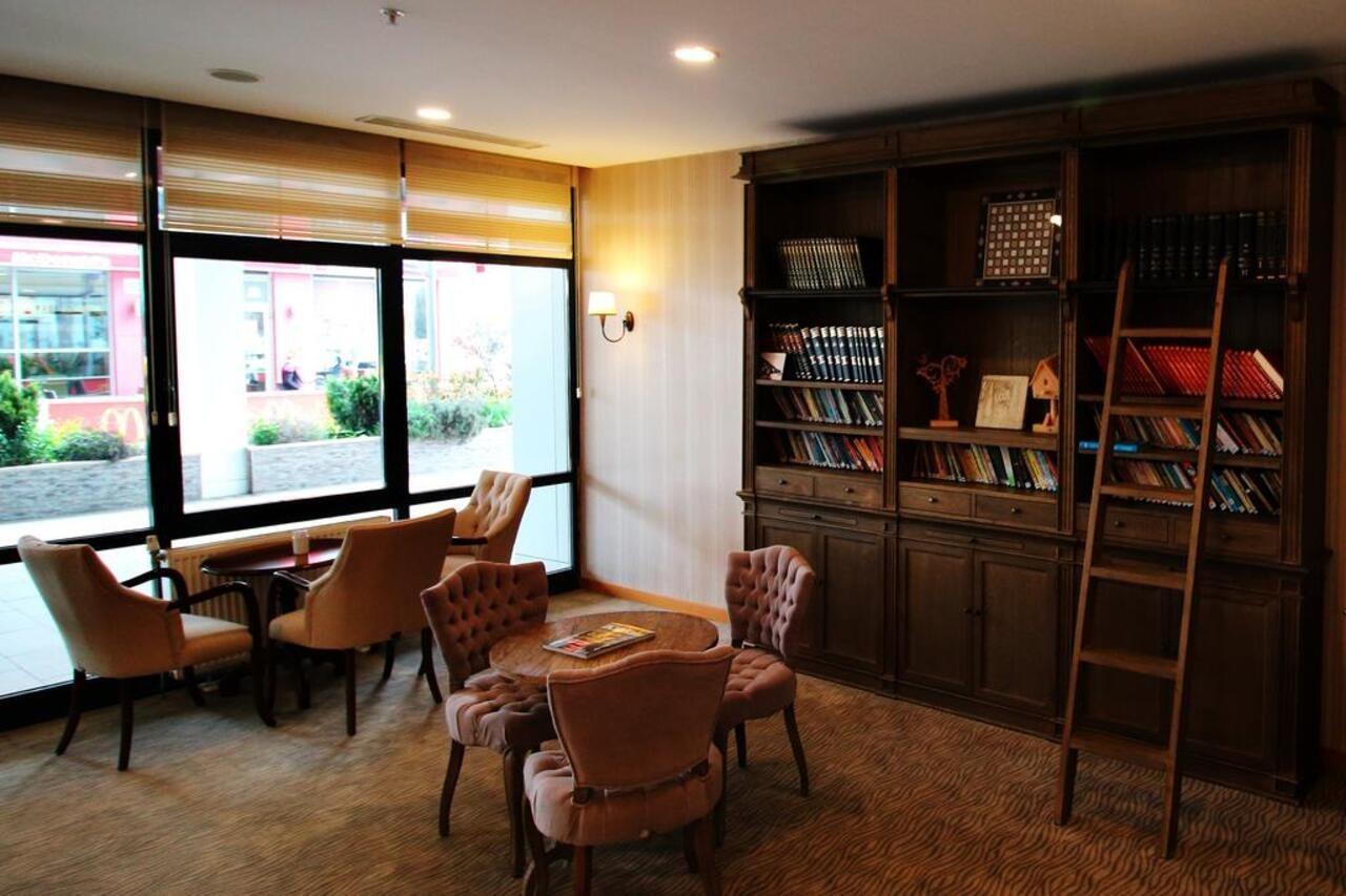 Sarissa Hotel Istanbul Bagian luar foto