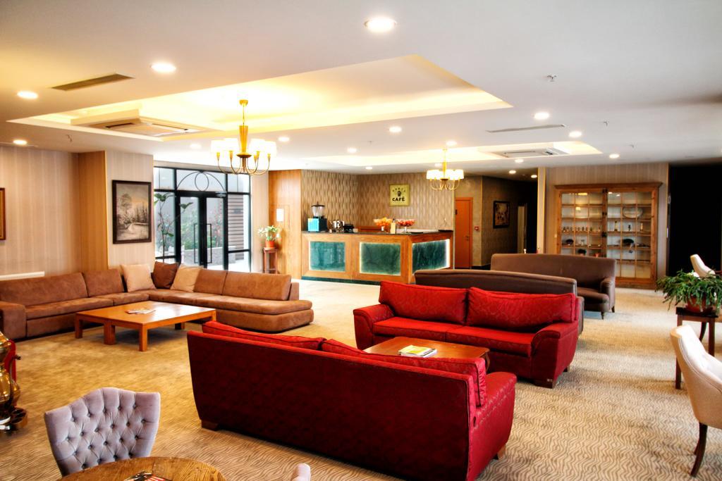 Sarissa Hotel Istanbul Bagian luar foto