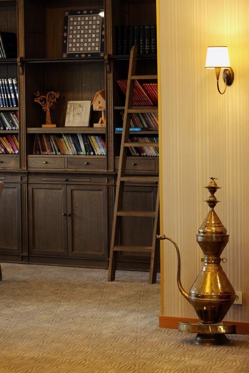 Sarissa Hotel Istanbul Bagian luar foto
